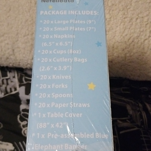 Party Tableware Set - Picture 4 of 6